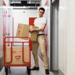 Využití self-storage pro optimální chod e-shopu